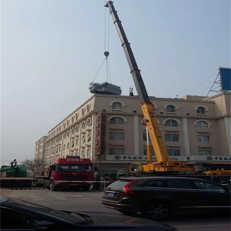 顺义高空吊车租赁服务：高效安全的建筑解决方案